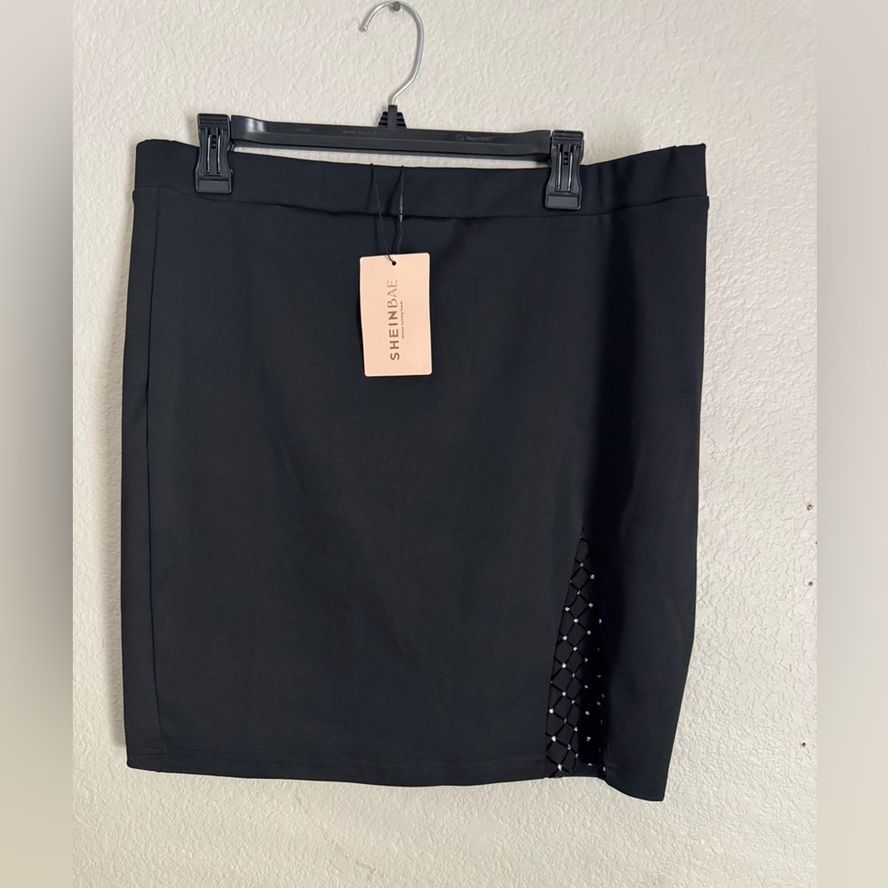 SHEIN Bae black mini skirt